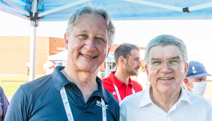 Robert „Nob“ Rauch (pictured left with IOC President Thomas Bach) was re-elected WFDF President © WFDF.